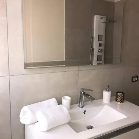 Apartment Casa Aura Montecarlo
